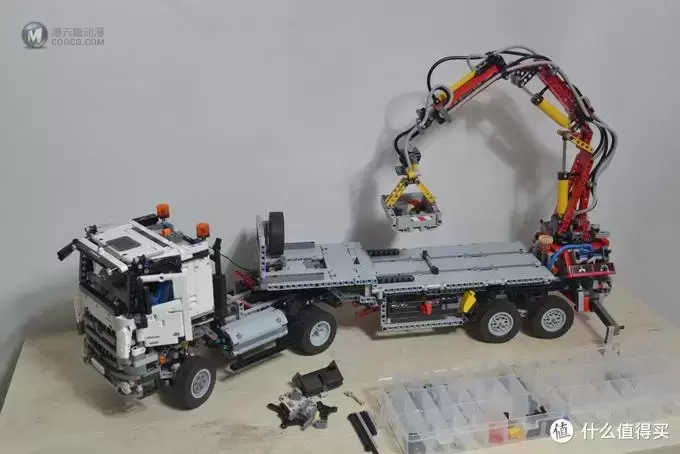 一个大龄少年的乐高之旅 篇三：LEGO 乐高 42043 卡车 伪开箱及B模式搭建过程