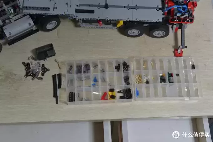 一个大龄少年的乐高之旅 篇三：LEGO 乐高 42043 卡车 伪开箱及B模式搭建过程