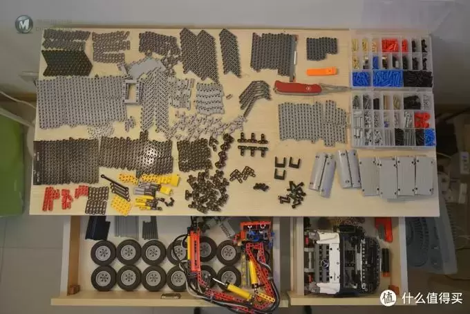 一个大龄少年的乐高之旅 篇三：LEGO 乐高 42043 卡车 伪开箱及B模式搭建过程