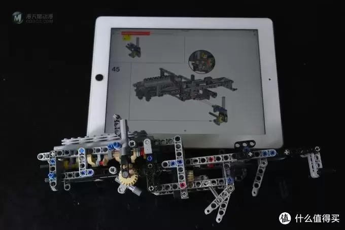 一个大龄少年的乐高之旅 篇三：LEGO 乐高 42043 卡车 伪开箱及B模式搭建过程