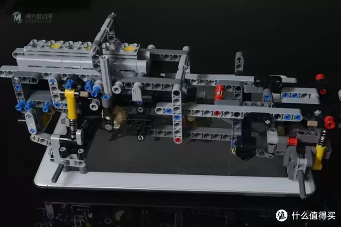 一个大龄少年的乐高之旅 篇三：LEGO 乐高 42043 卡车 伪开箱及B模式搭建过程