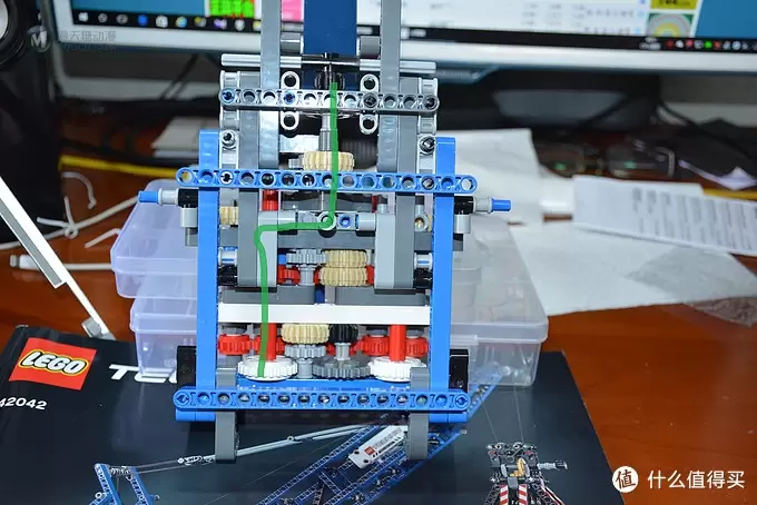 相见恨晚的“玩具 ”——LEGO 乐高 机械组42042 蓝色大吊车拼装心得和结构小究