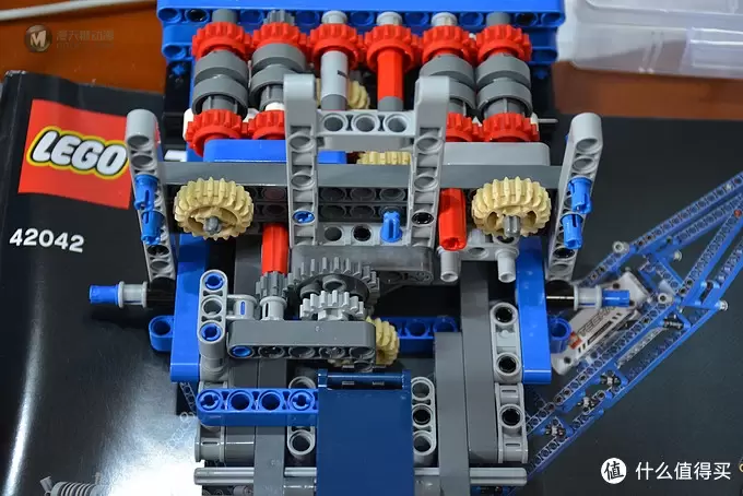 相见恨晚的“玩具 ”——LEGO 乐高 机械组42042 蓝色大吊车拼装心得和结构小究