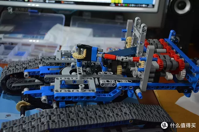相见恨晚的“玩具 ”——LEGO 乐高 机械组42042 蓝色大吊车拼装心得和结构小究