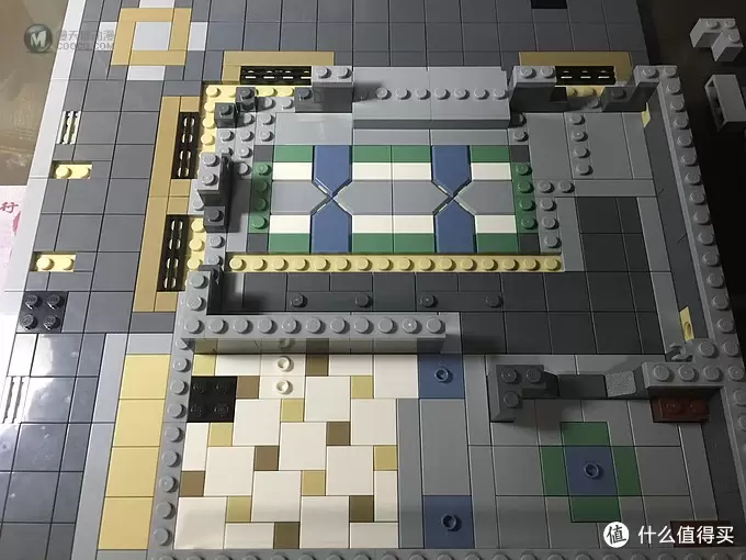 入坑只选值的：LEGO 乐高 10251 转角银行