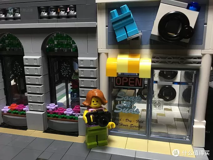入坑只选值的：LEGO 乐高 10251 转角银行