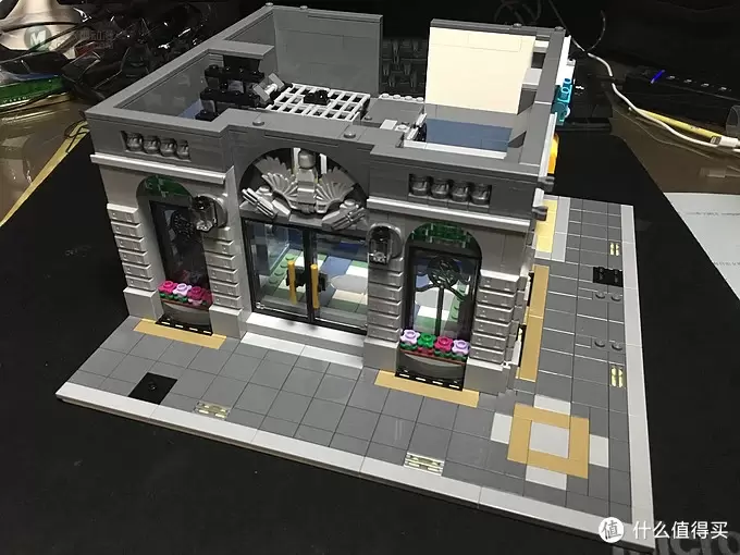 入坑只选值的：LEGO 乐高 10251 转角银行