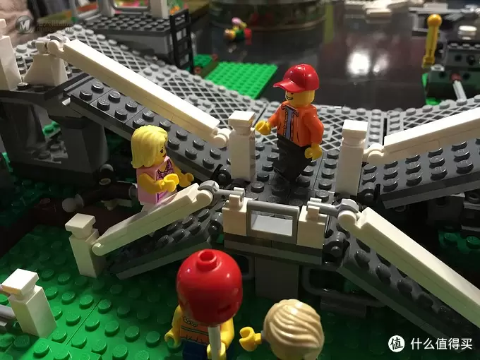 乐高是个坑 篇二：搭建的第一个 LEGO 乐高 Expert 10247 摩天轮