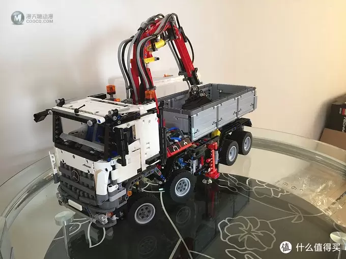 火速送达：德亚直邮 LEGO 乐高 科技系2015旗舰 42043 奔驰 Arocs 3245卡车