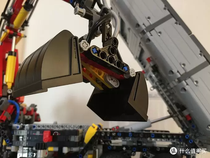 火速送达：德亚直邮 LEGO 乐高 科技系2015旗舰 42043 奔驰 Arocs 3245卡车