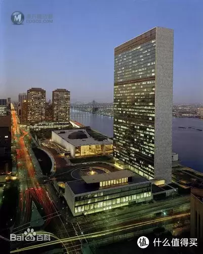 单反毁一生，LEGO穷三代 篇五十九：#本站首晒# LEGO 21018 United Nations Headquarters 联合国总部大厦