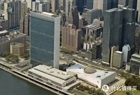 单反毁一生，LEGO穷三代 篇五十九：#本站首晒# LEGO 21018 United Nations Headquarters 联合国总部大厦