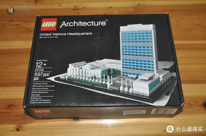 单反毁一生，LEGO穷三代 篇五十九：#本站首晒# LEGO 21018 United Nations Headquarters 联合国总部大厦