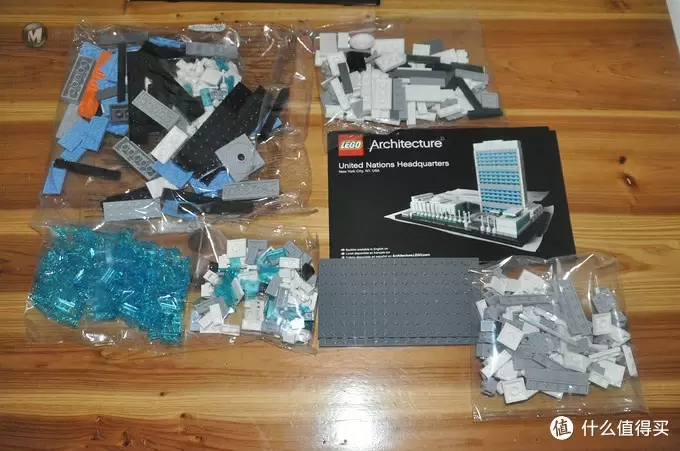 单反毁一生，LEGO穷三代 篇五十九：#本站首晒# LEGO 21018 United Nations Headquarters 联合国总部大厦