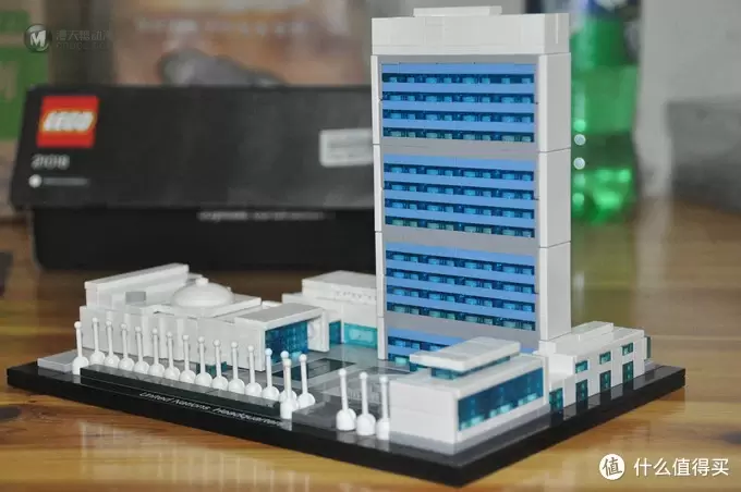 单反毁一生，LEGO穷三代 篇五十九：#本站首晒# LEGO 21018 United Nations Headquarters 联合国总部大厦