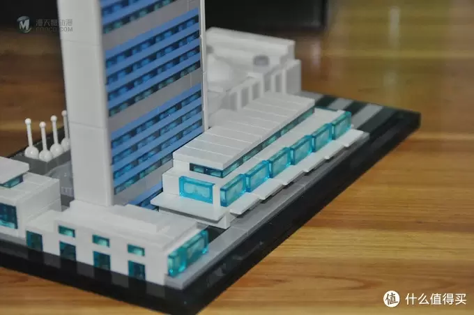 单反毁一生，LEGO穷三代 篇五十九：#本站首晒# LEGO 21018 United Nations Headquarters 联合国总部大厦