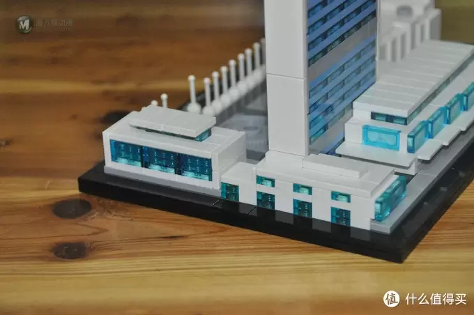 单反毁一生，LEGO穷三代 篇五十九：#本站首晒# LEGO 21018 United Nations Headquarters 联合国总部大厦