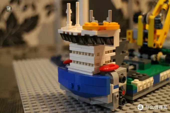 超限定套组 LEGO 乐高 4002015 德国博尔库姆岩盘海上风力发电场1（风车+自升式平台）