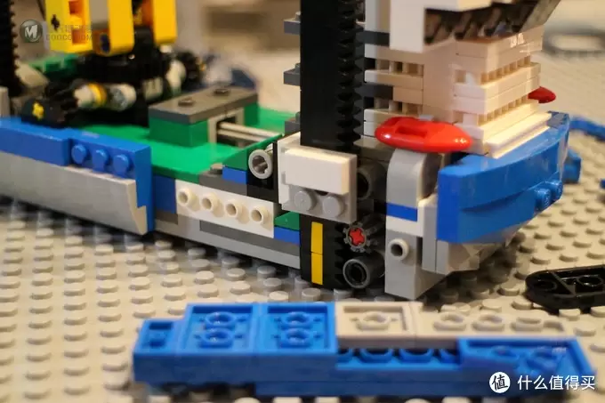 超限定套组 LEGO 乐高 4002015 德国博尔库姆岩盘海上风力发电场1（风车+自升式平台）