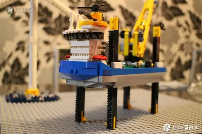 超限定套组 LEGO 乐高 4002015 德国博尔库姆岩盘海上风力发电场1（风车+自升式平台）