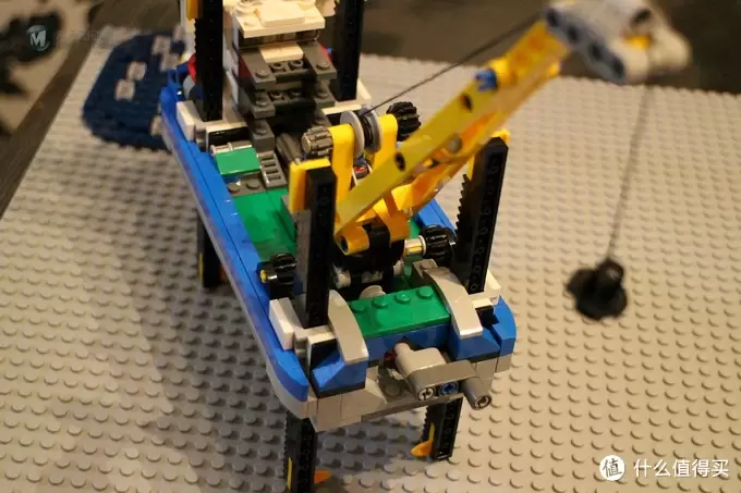 超限定套组 LEGO 乐高 4002015 德国博尔库姆岩盘海上风力发电场1（风车+自升式平台）