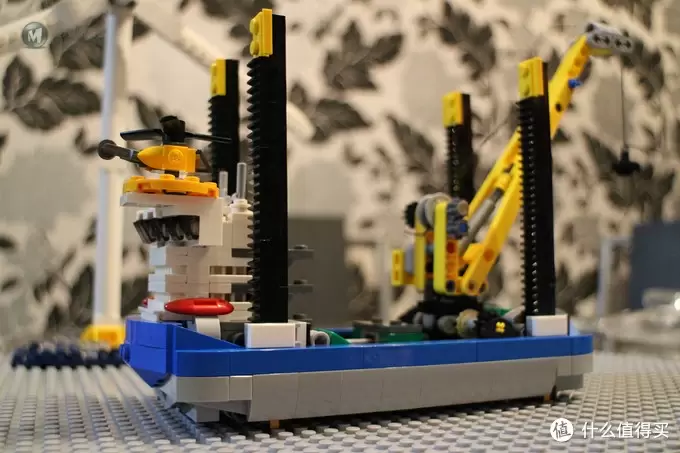 超限定套组 LEGO 乐高 4002015 德国博尔库姆岩盘海上风力发电场1（风车+自升式平台）