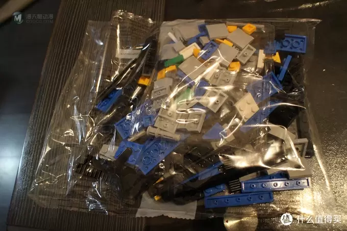 超限定套组 LEGO 乐高 4002015 德国博尔库姆岩盘海上风力发电场1（风车+自升式平台）