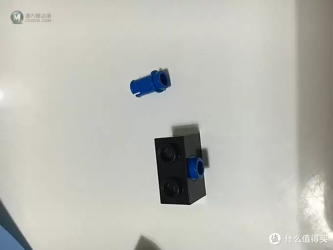 娱乐装扮两不误：优衣库&乐高合作款儿童T恤+拼砌包