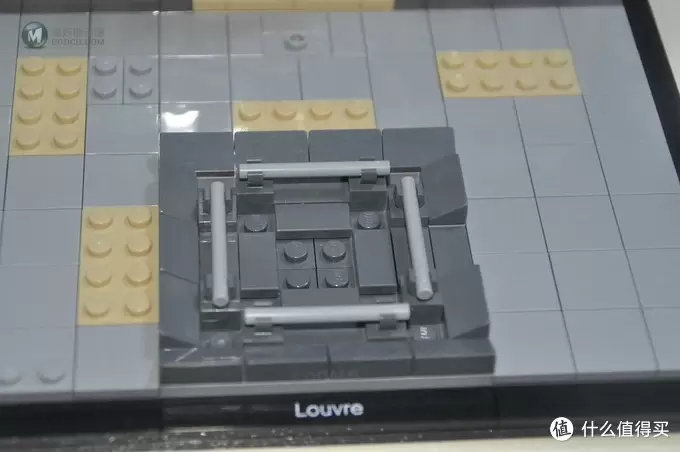 单反毁一生，LEGO穷三代 篇五十八：LEGO 21024 Architecture Louvre 卢浮宫 附亮灯改造