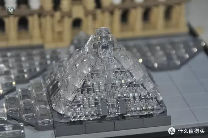 单反毁一生，LEGO穷三代 篇五十八：LEGO 21024 Architecture Louvre 卢浮宫 附亮灯改造
