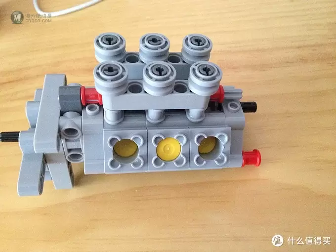 我的乐高科技坑 篇一：LEGO 乐高 TECHNIC 42029 Customized Pick up Truck