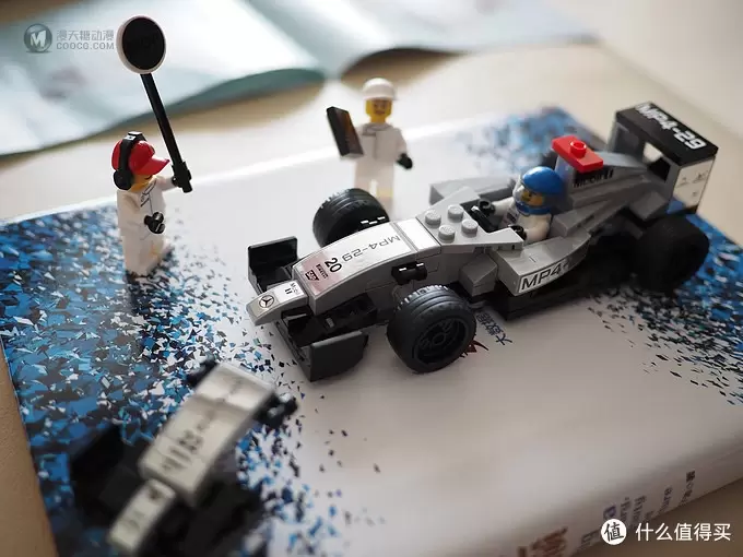 精致的乐趣 篇一：LEGO乐高 Speed Champions系列 迈凯轮-梅赛德斯加油站