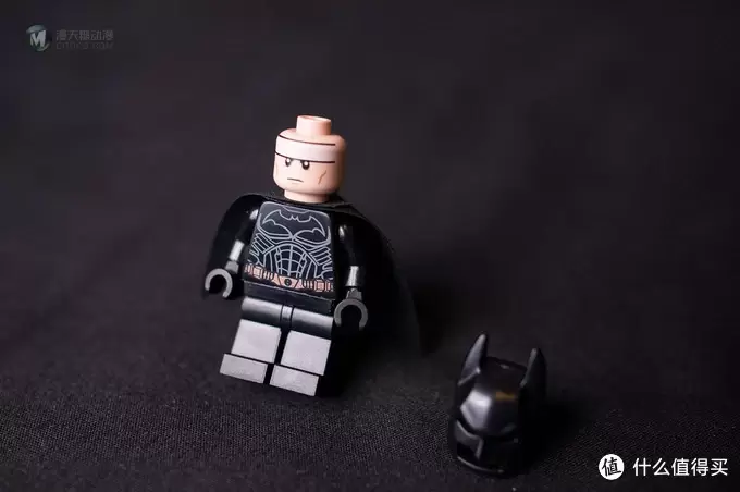 一不小心落坑里：LEGO 乐高 76023 Tumbler 蝙蝠车电影版开箱