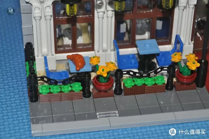 单反毁一生，LEGO穷三代 篇二十二：LEGO 街景系列 10243 Parisian Resturant  巴黎餐厅