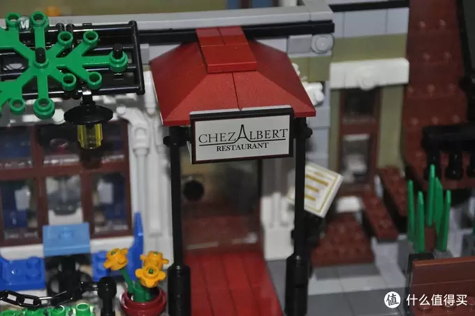 单反毁一生，LEGO穷三代 篇二十二：LEGO 街景系列 10243 Parisian Resturant  巴黎餐厅
