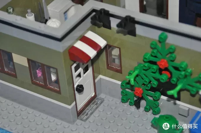 单反毁一生，LEGO穷三代 篇二十二：LEGO 街景系列 10243 Parisian Resturant  巴黎餐厅