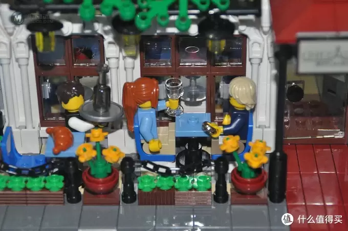 单反毁一生，LEGO穷三代 篇二十二：LEGO 街景系列 10243 Parisian Resturant  巴黎餐厅