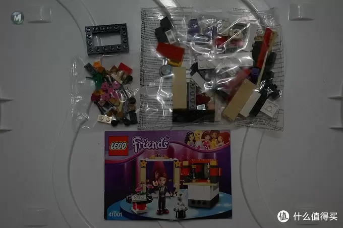 会变魔术的乐高：LEGO Friends女孩系列 米娅的魔术表演 L41001