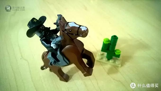 LEGO 乐高 Movie 70800 Getaway Glider 逃亡滑翔机 & Castle Forest Ambush 6024762 建筑玩具