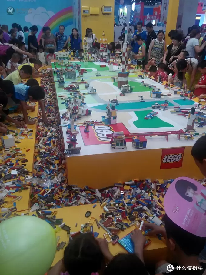 逛玩具展，为入手LEGO练手：LOZ 颗粒积木 钢铁侠