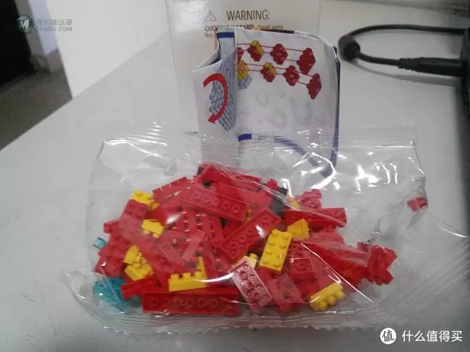 逛玩具展，为入手LEGO练手：LOZ 颗粒积木 钢铁侠