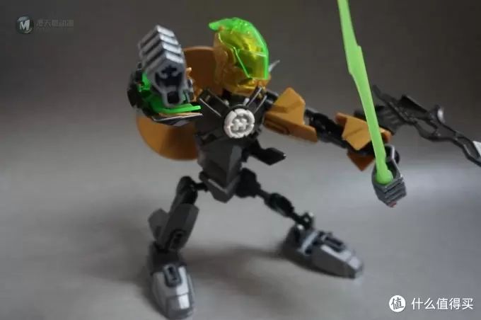 满是童趣和回忆：晒熊孩子的一堆 LEGO 乐高和类乐高
