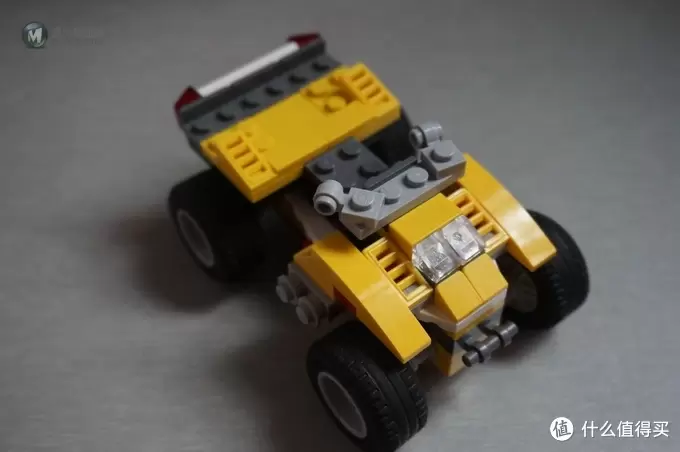 满是童趣和回忆：晒熊孩子的一堆 LEGO 乐高和类乐高