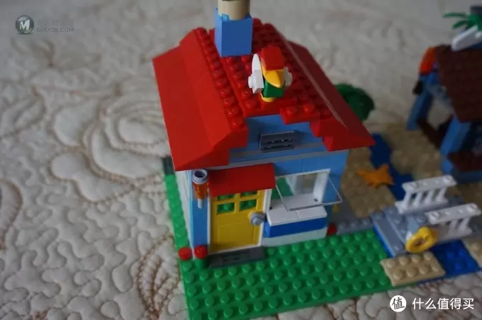 满是童趣和回忆：晒熊孩子的一堆 LEGO 乐高和类乐高