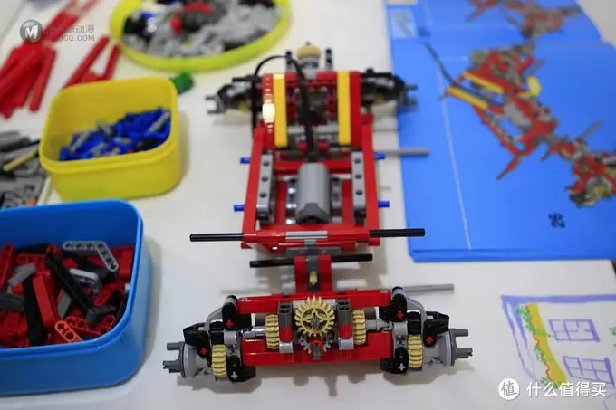 巨无霸来了：LEGO 乐高9398机械组2012年旗舰遥控四驱越野车