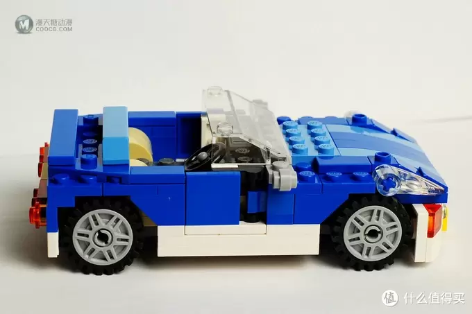 帅气的蓝色小跑：LEGO 乐高 创意组 6913