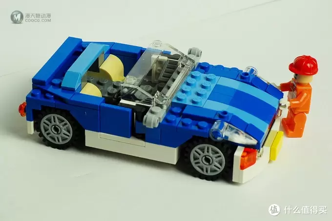 帅气的蓝色小跑：LEGO 乐高 创意组 6913