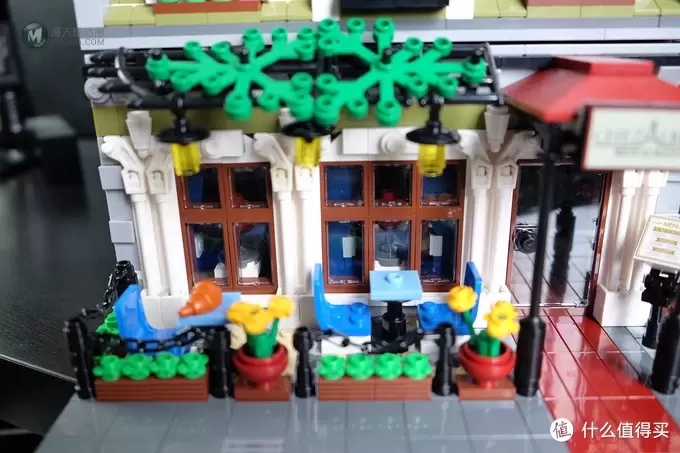 我的街景系列 篇二：浪漫的 LEGO 乐高 创意系列 巴黎餐厅 Parisian Restaurant 10243