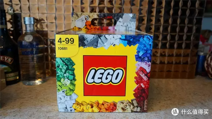 LEGO 乐高 创意系列 积木组 10681 及拼装场景作品 — 简单的快乐
