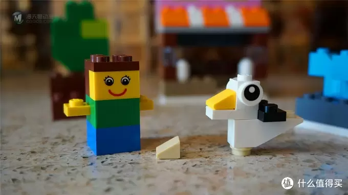 LEGO 乐高 创意系列 积木组 10681 及拼装场景作品 — 简单的快乐